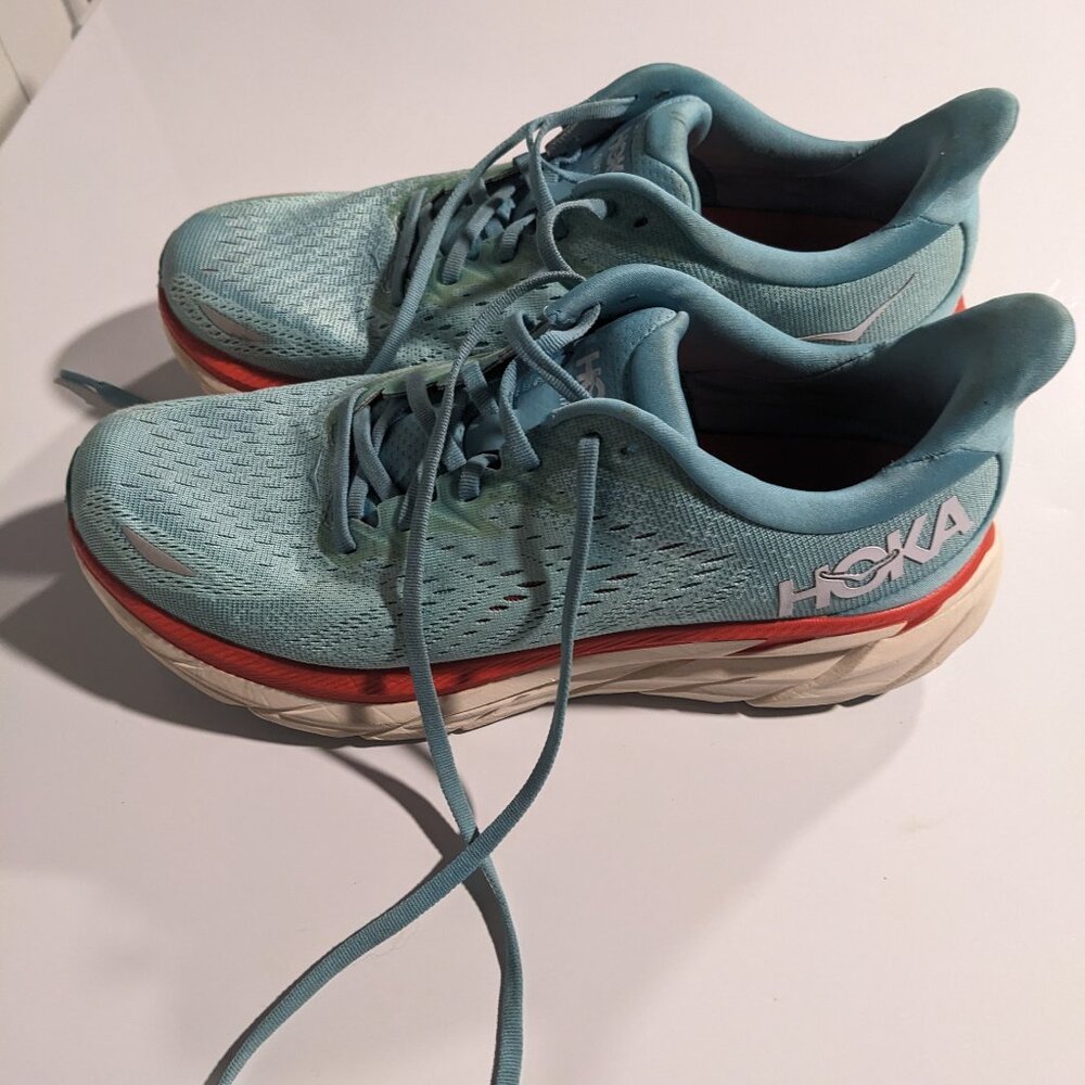 Hoka Clifton 8